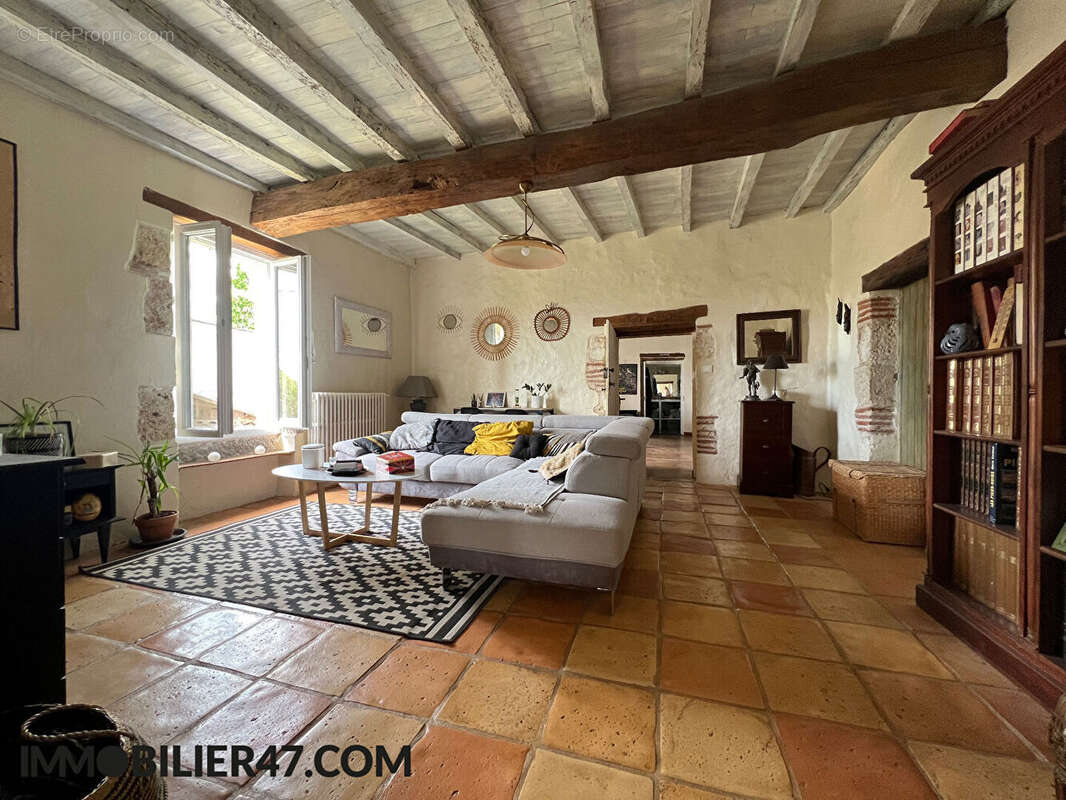 Maison à CASTELMORON-SUR-LOT