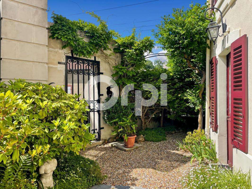 Maison à EZY-SUR-EURE