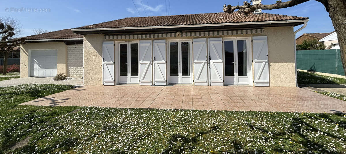 Maison Plain-Pied rénovée au centre du Taillan-Médoc - photo 2
