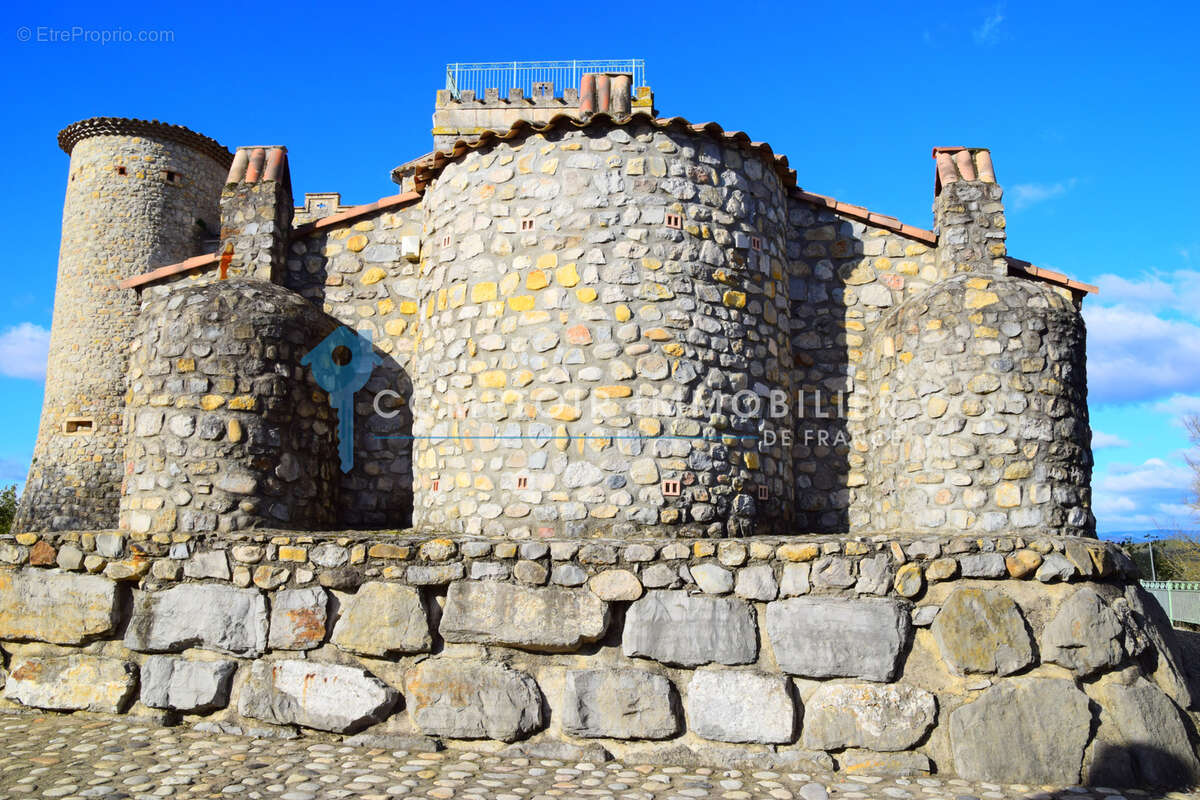 Maison à VALLON-PONT-D'ARC