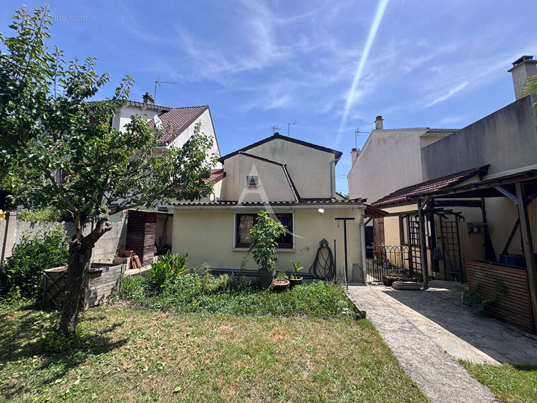 Maison à NEUILLY-SUR-MARNE