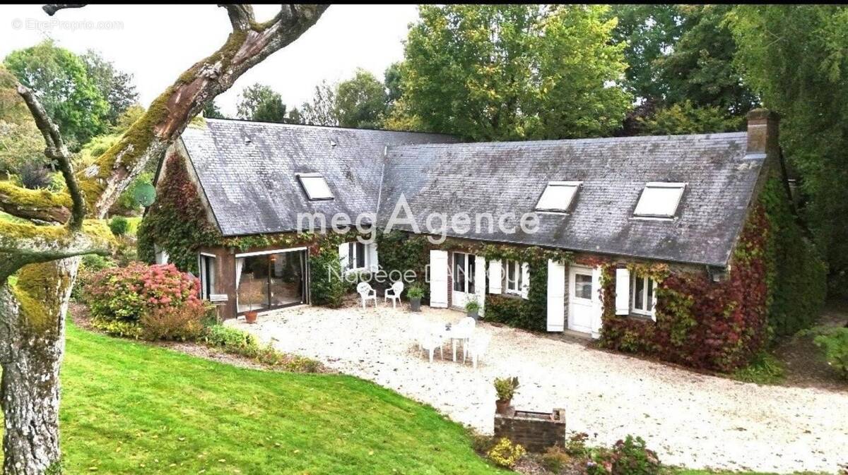 Maison à LE BENY-BOCAGE