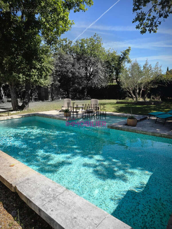 Maison à PERNES-LES-FONTAINES