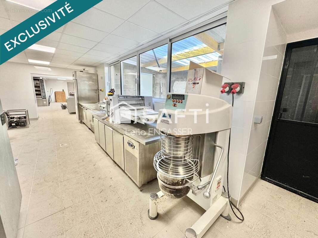 Photo 4 - Commerce à ANET