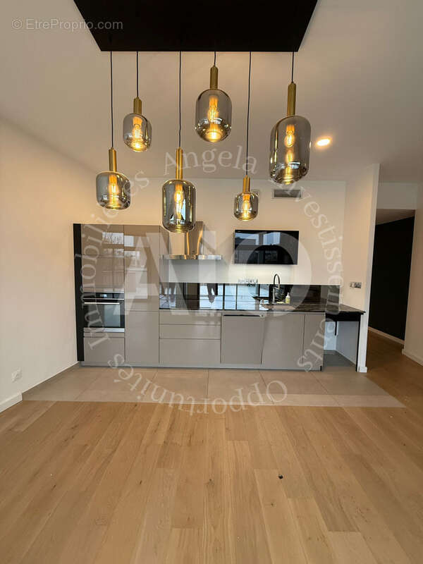 Appartement à TASSIN-LA-DEMI-LUNE