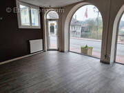 Commerce à LE PONT-DE-BEAUVOISIN