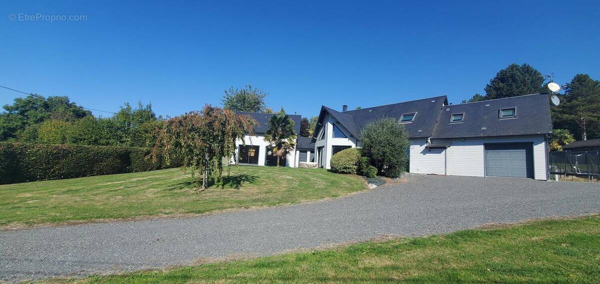 Photo 1 - Maison à PONT-L&#039;EVEQUE