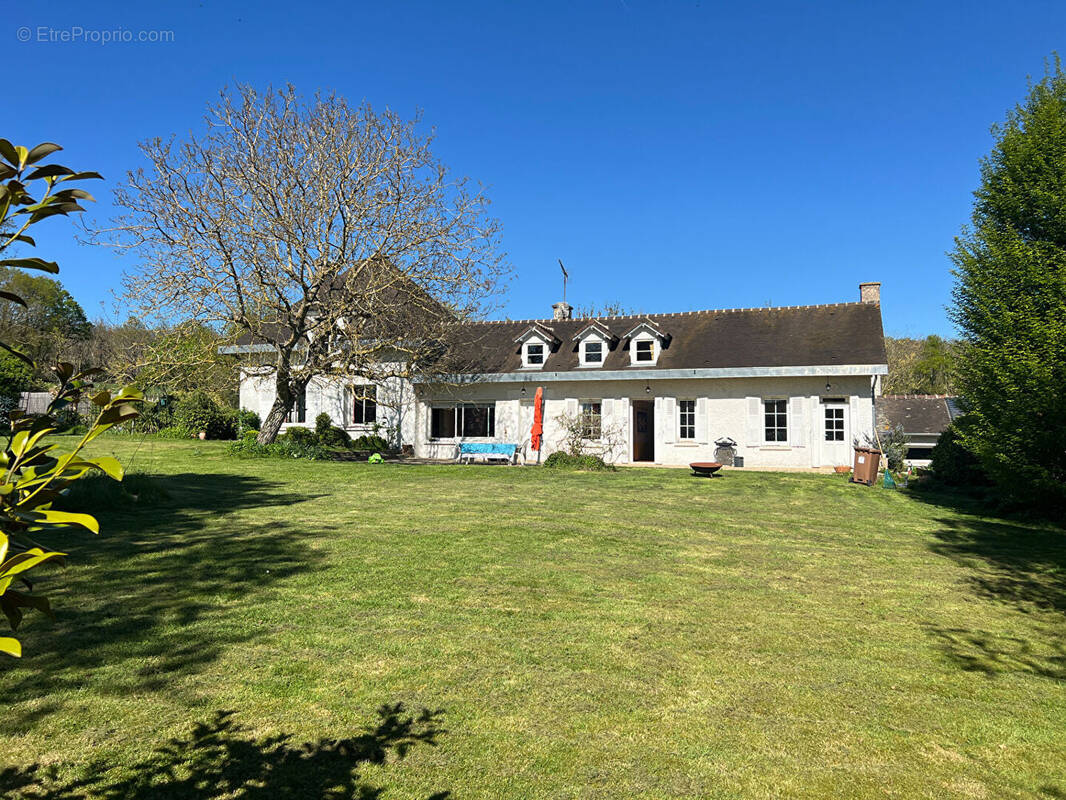 Maison à SAINT-MARTIN-DES-CHAMPS