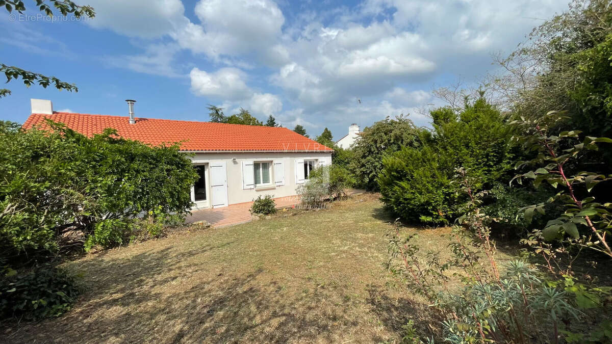 Maison à BOUGUENAIS