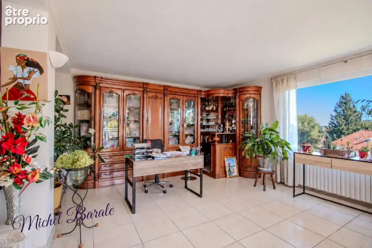 Dardilly – propriété familiale de 222 m² – 6 chambres – t2 indépendant – terrain de 1 647 m² – vue panoramique - photo 18