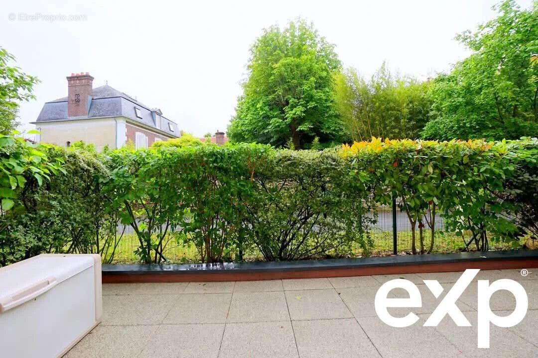 Appartement à ROSNY-SUR-SEINE