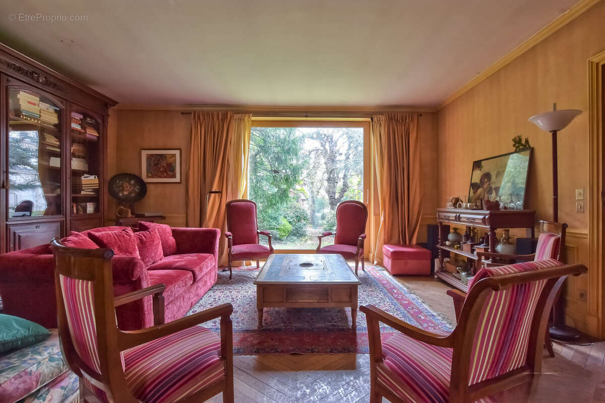 Maison à LE VESINET