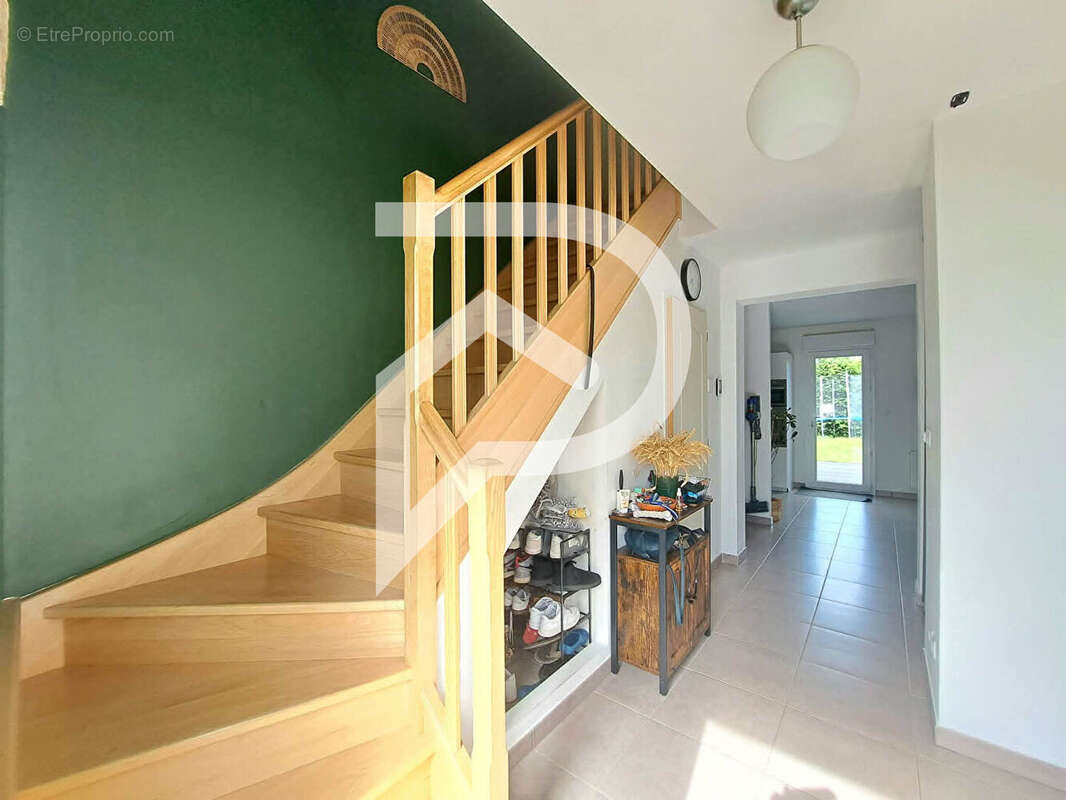 Maison Savignies 6 pièce(s) 114 m2 - photo 8