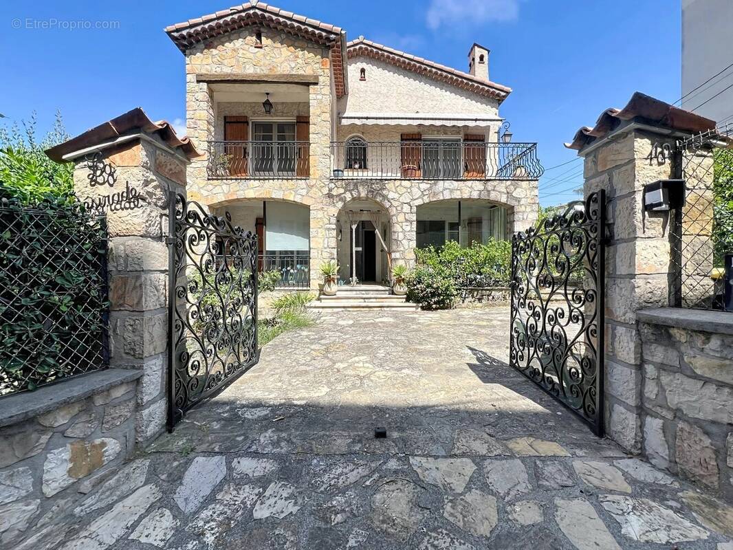 Maison à ANTIBES