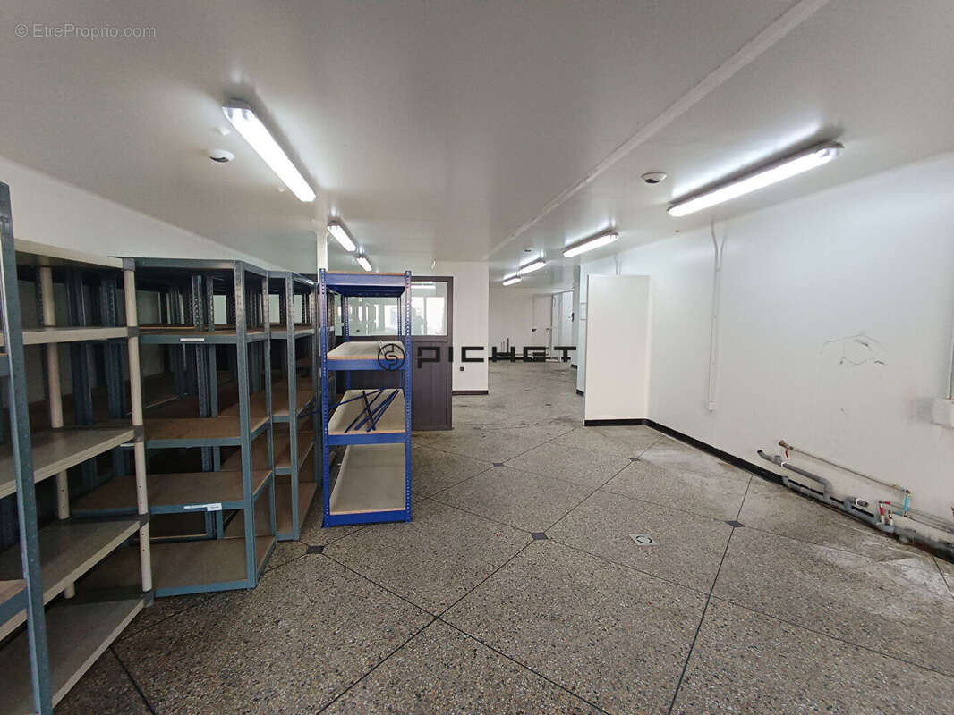 Commerce à ANGOULEME