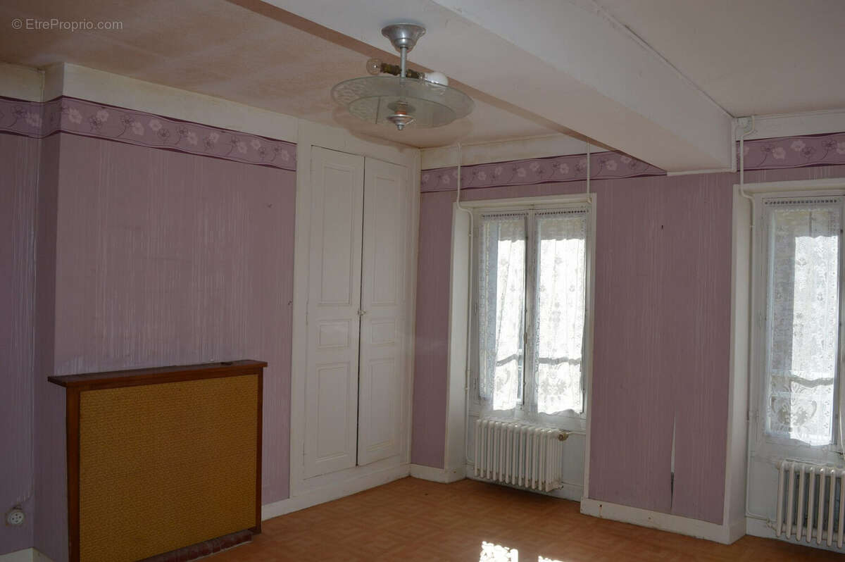 Maison à LADUZ