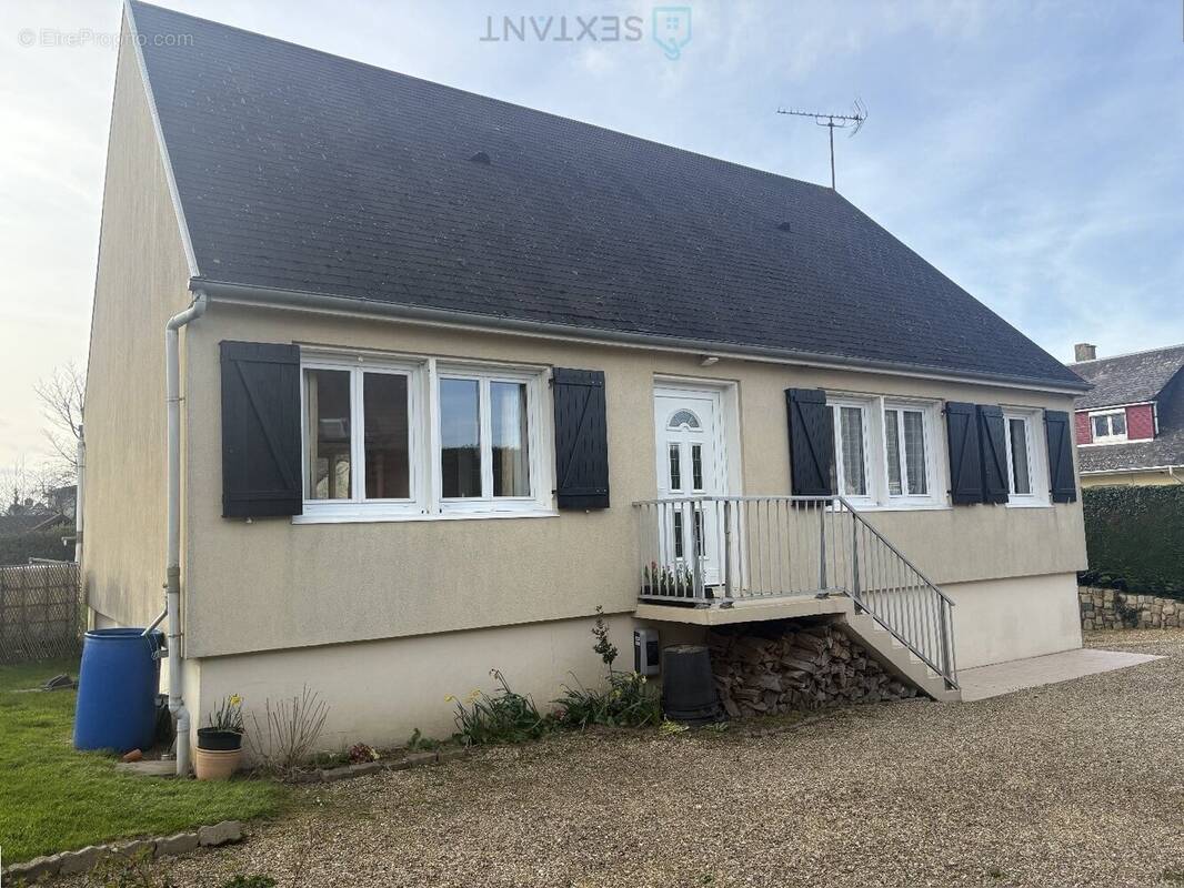 Maison à SAINT-PIERRE-EN-PORT