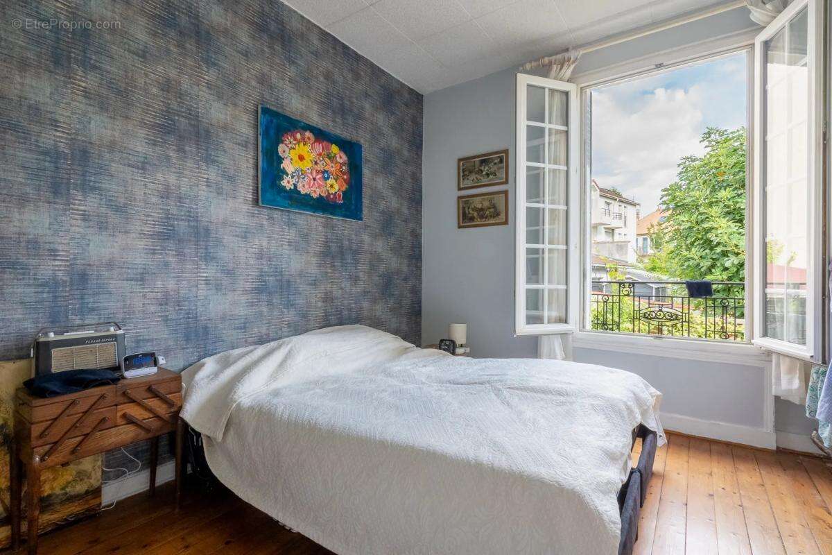 Maison à LE PERREUX-SUR-MARNE