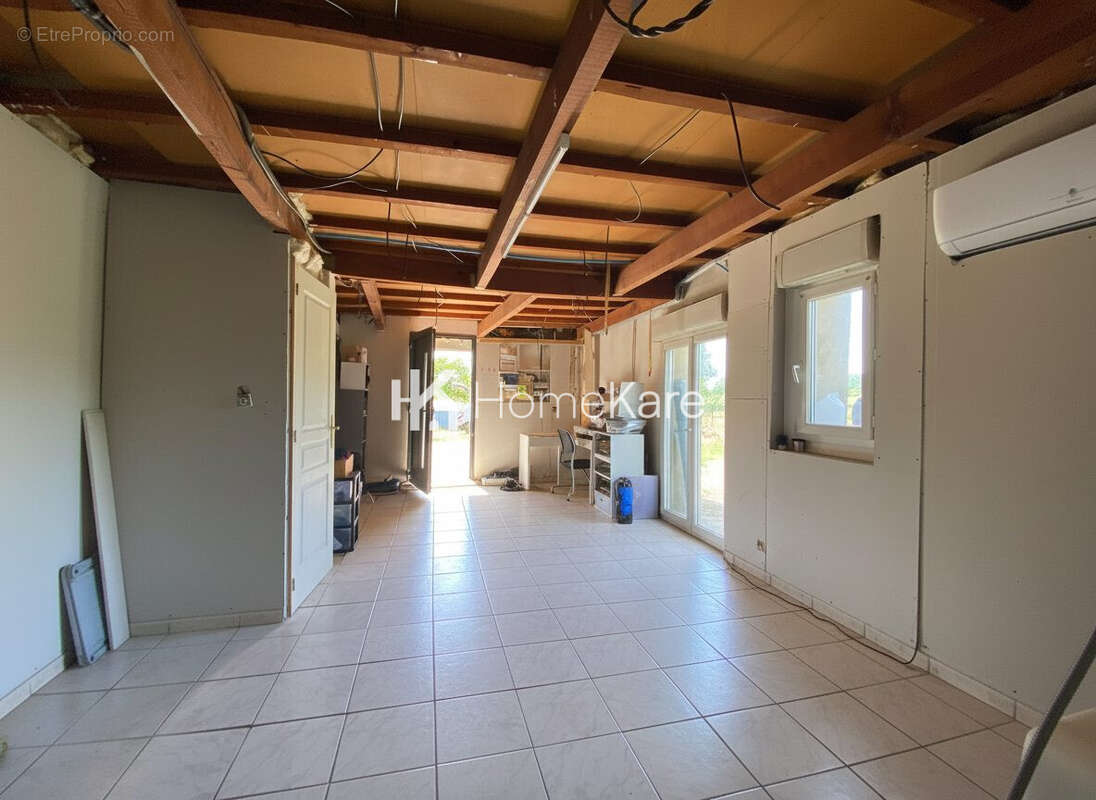 Maison 135 m² à Caudrot  - photo 8