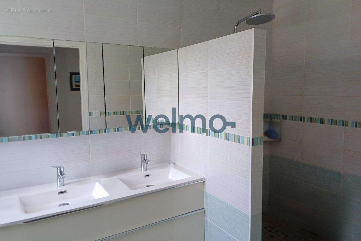 Maison à PORT-DES-BARQUES