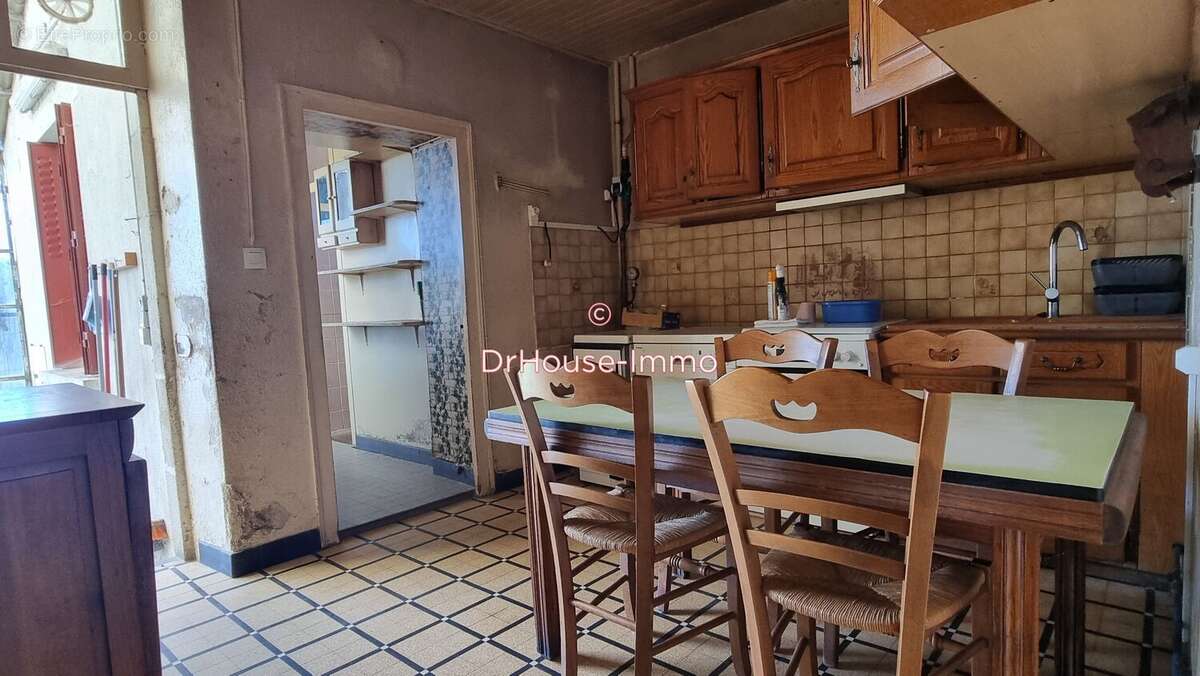 Maison à MEASNES
