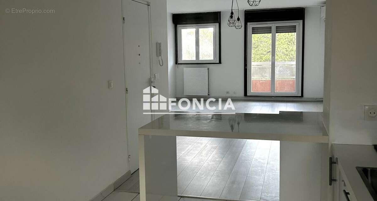 Appartement à MARSEILLE-11E