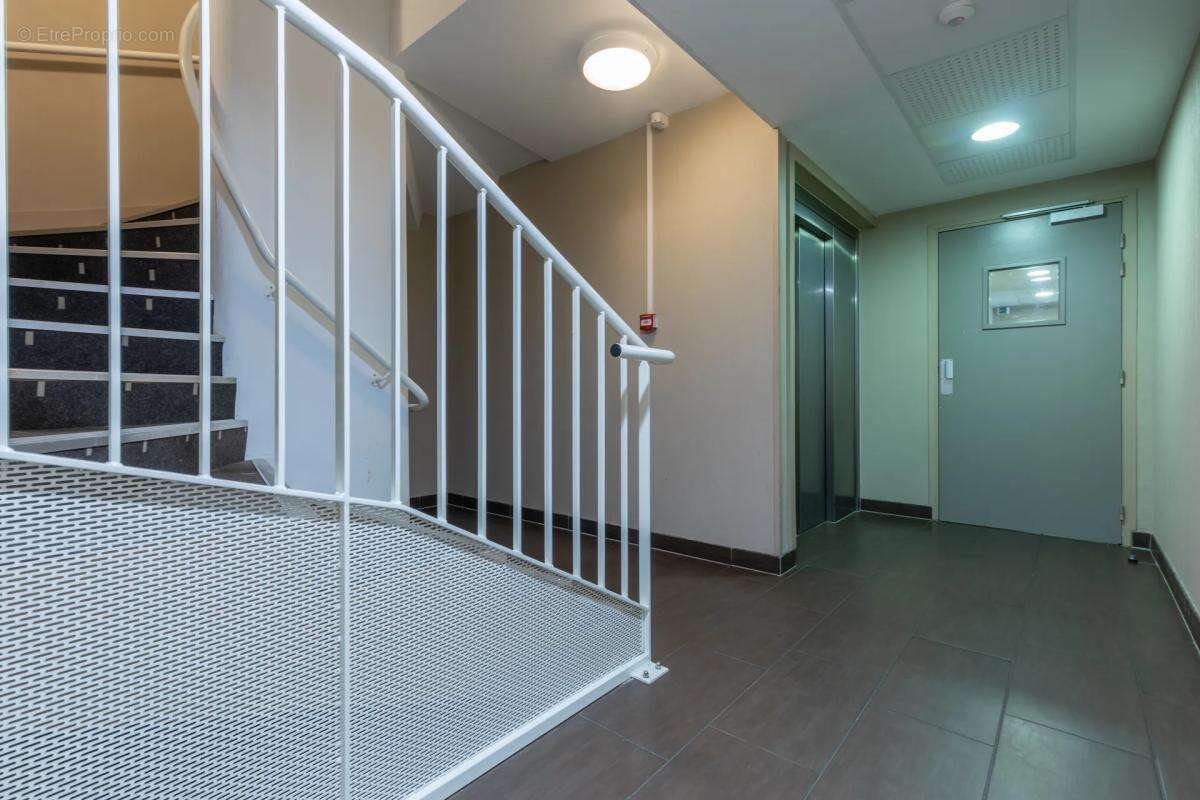 Appartement à SAINT-SEBASTIEN-SUR-LOIRE