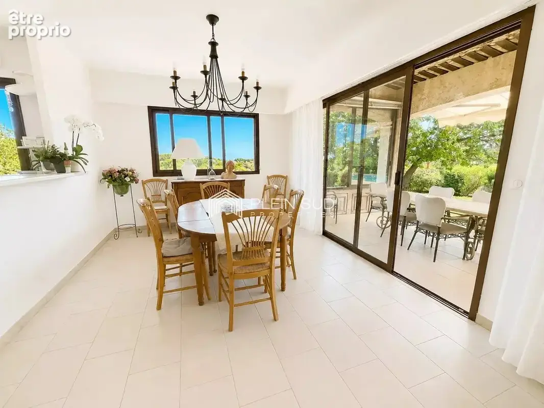 Antibes résidentiel, superbe maison au calme absolu ! - photo 6