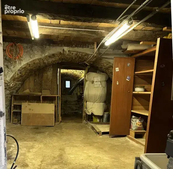 Maison en pierres dans quartier calme - photo 15