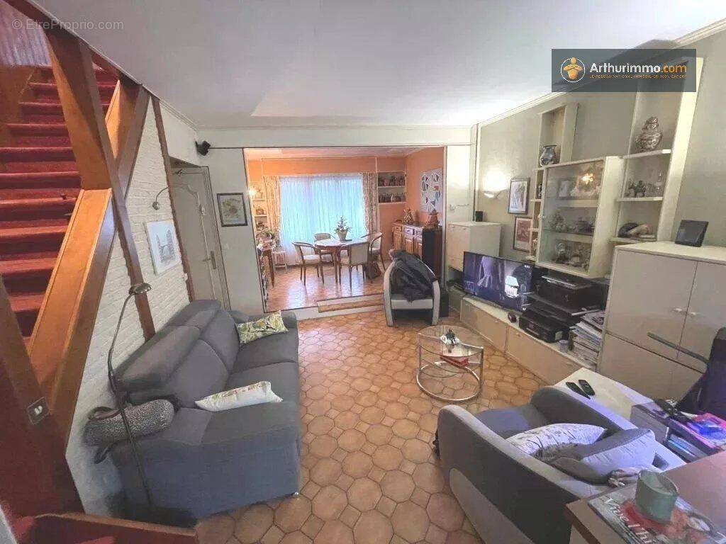 Maison à CROIX