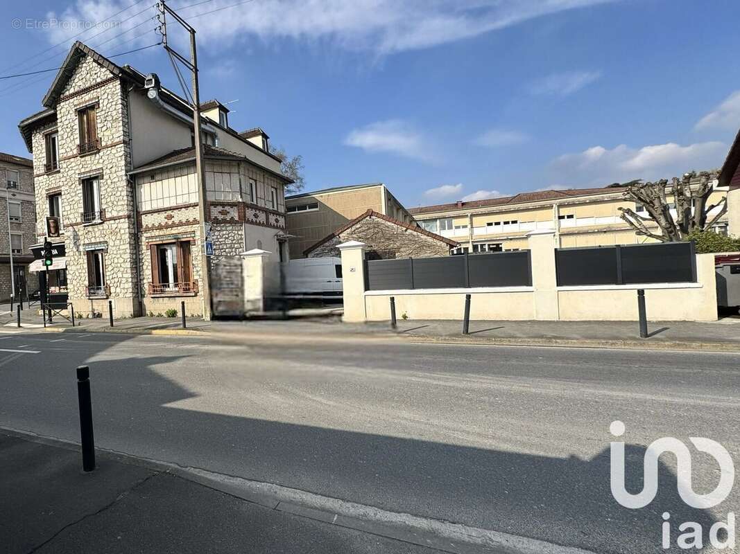 Photo 4 - Appartement à MONTEREAU-FAULT-YONNE