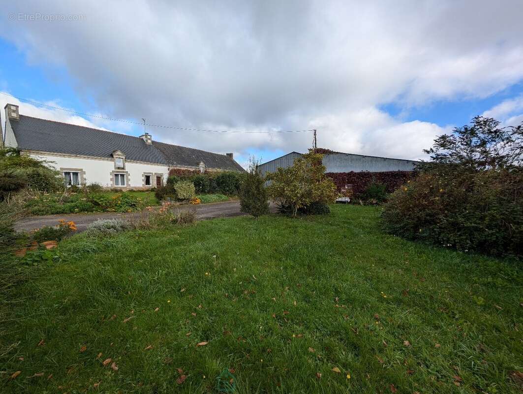 Maison à LOCMINE