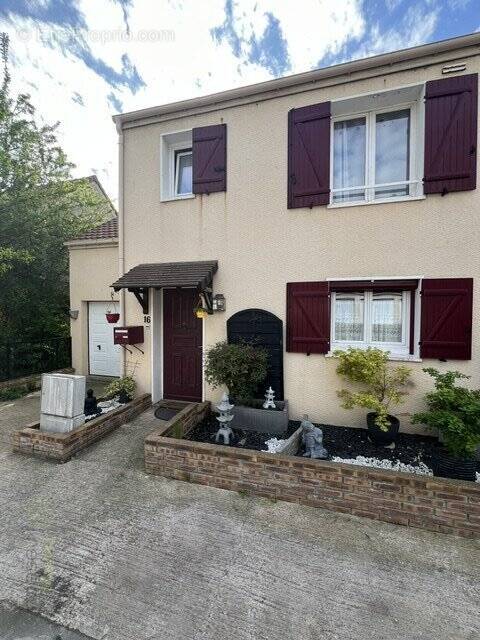 Maison à GONESSE