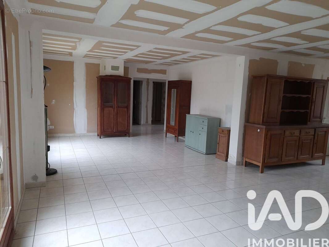 Maison 216 m² à Hampigny  - photo 5