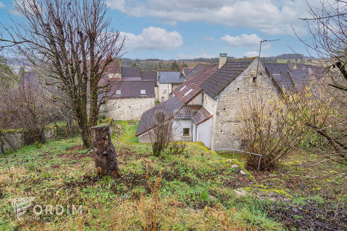 Maison à SACY