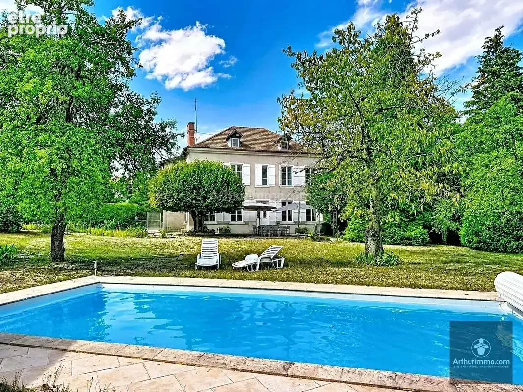 Maison à RENAISON