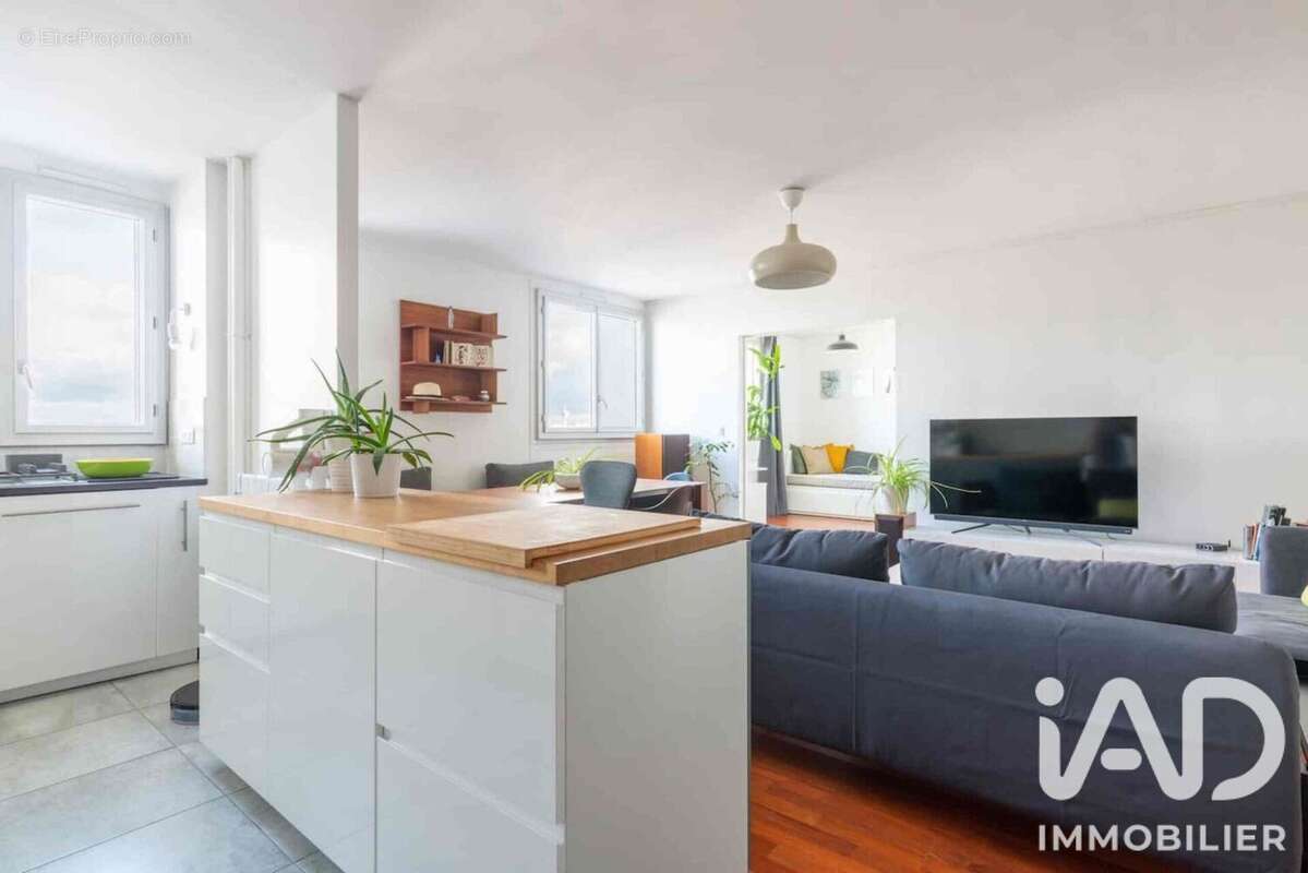Appartement 71 m² à Paris-19e  - photo 7