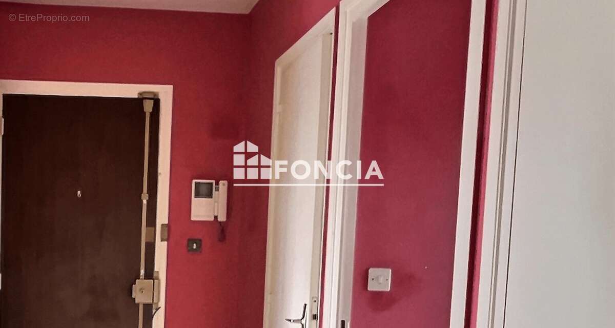 Appartement à SAINT-ETIENNE