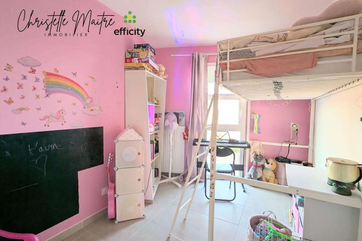 Appartement à SAINT-MARTIN-DE-CRAU