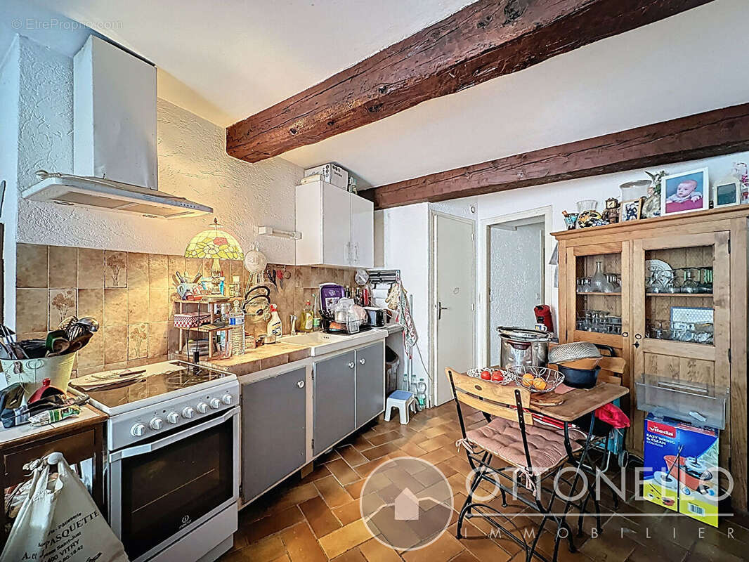 Maison à ROQUEBRUNE-SUR-ARGENS