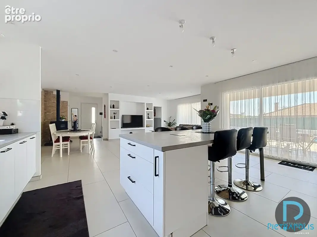 Maison 137 m² à Vonnas  - photo 7