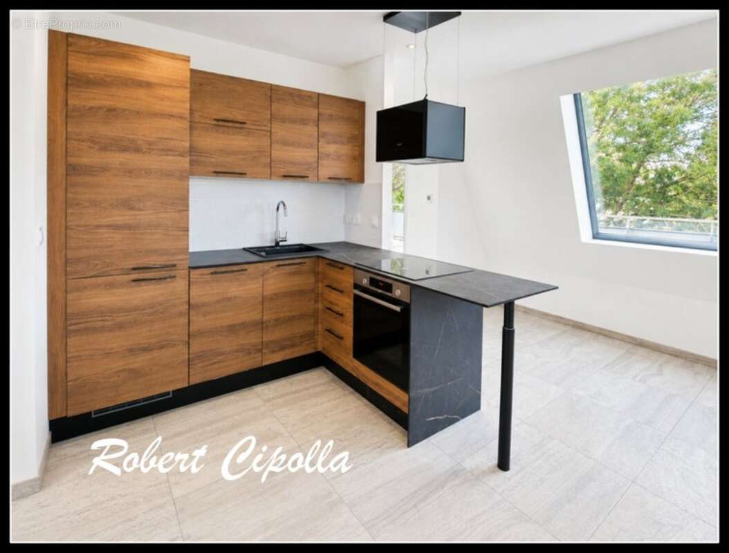 Attique T2 Metz _51,5m²_très grande terrasse de 41m² parking inclus + garage + cuisine équipée - photo 4