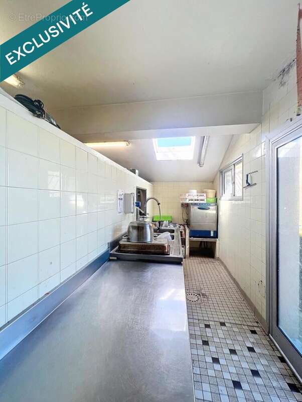 Photo 3 - Commerce à LE PORGE