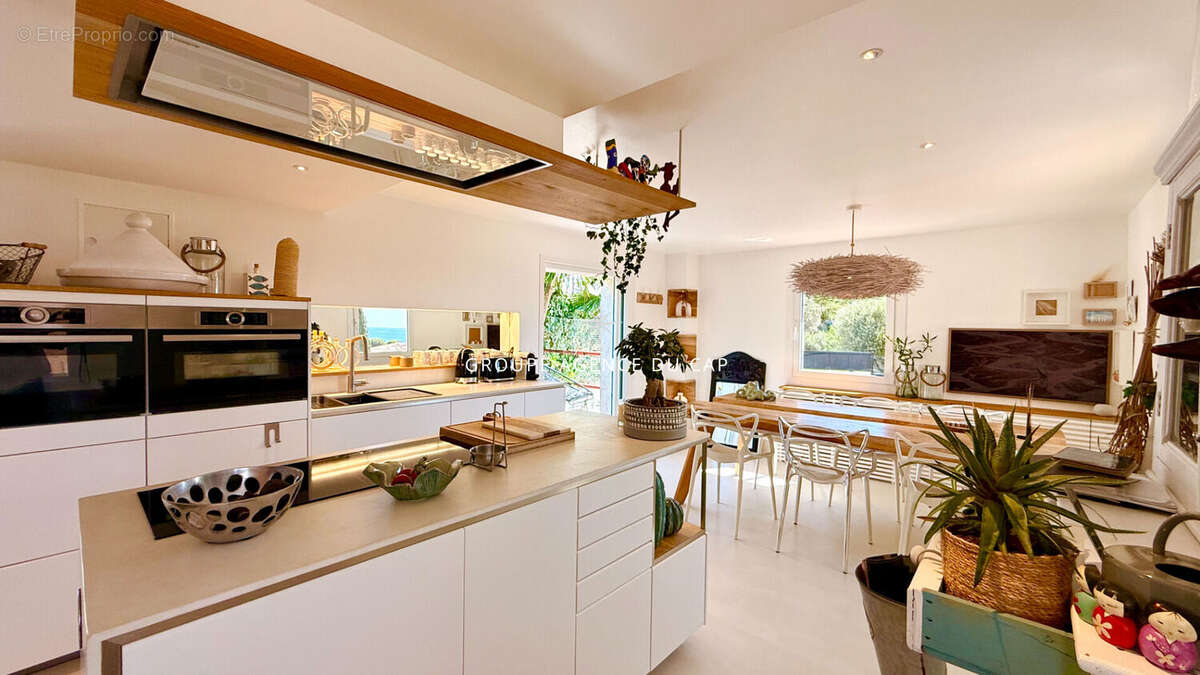 Appartement à LES ISSAMBRES