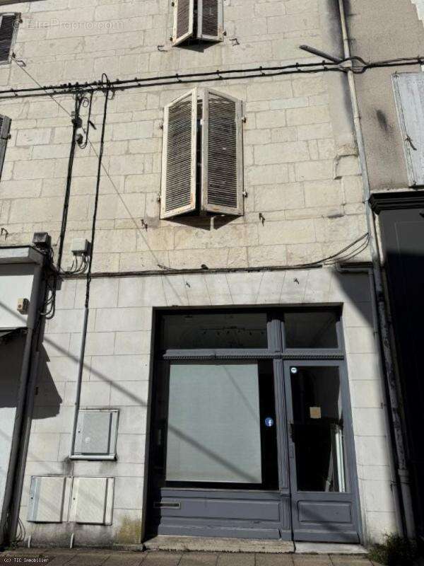 Appartement / Local Commercial avec Courette - photo 14