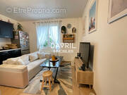 Appartement à CHANTELOUP-LES-VIGNES