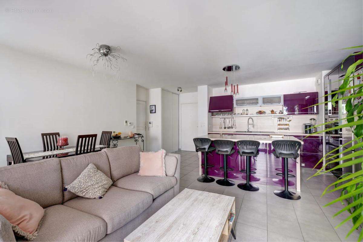 Appartement à SAINT-FONS