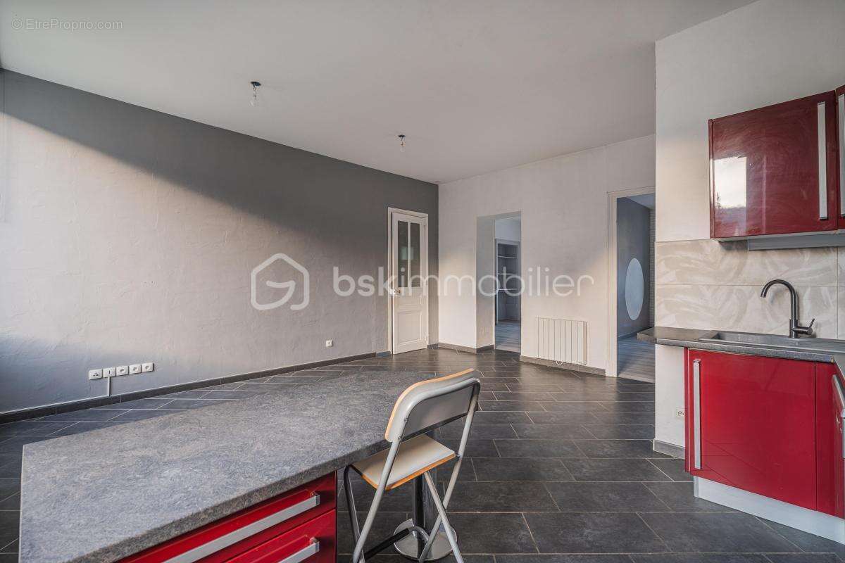 Appartement à VIZILLE