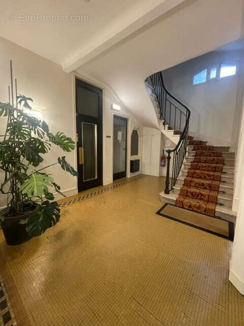 Appartement à PARIS-11E