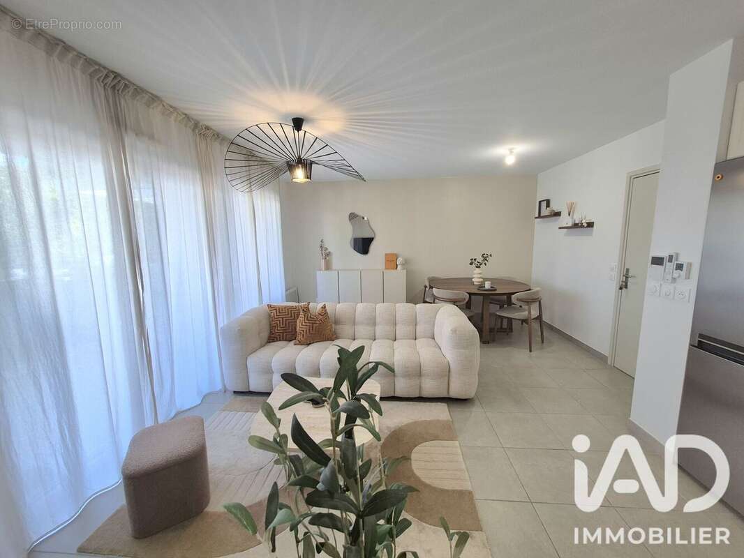 Photo 2 - Appartement à AUBAGNE